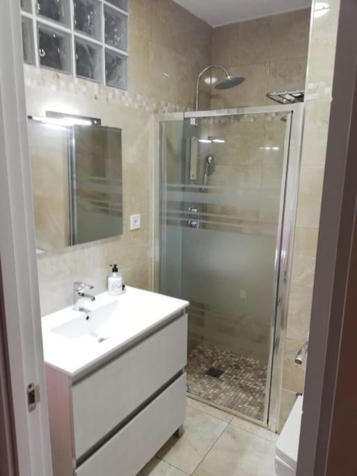 Piso Reformado 3 Habitaciones Sevilla Dış mekan fotoğraf