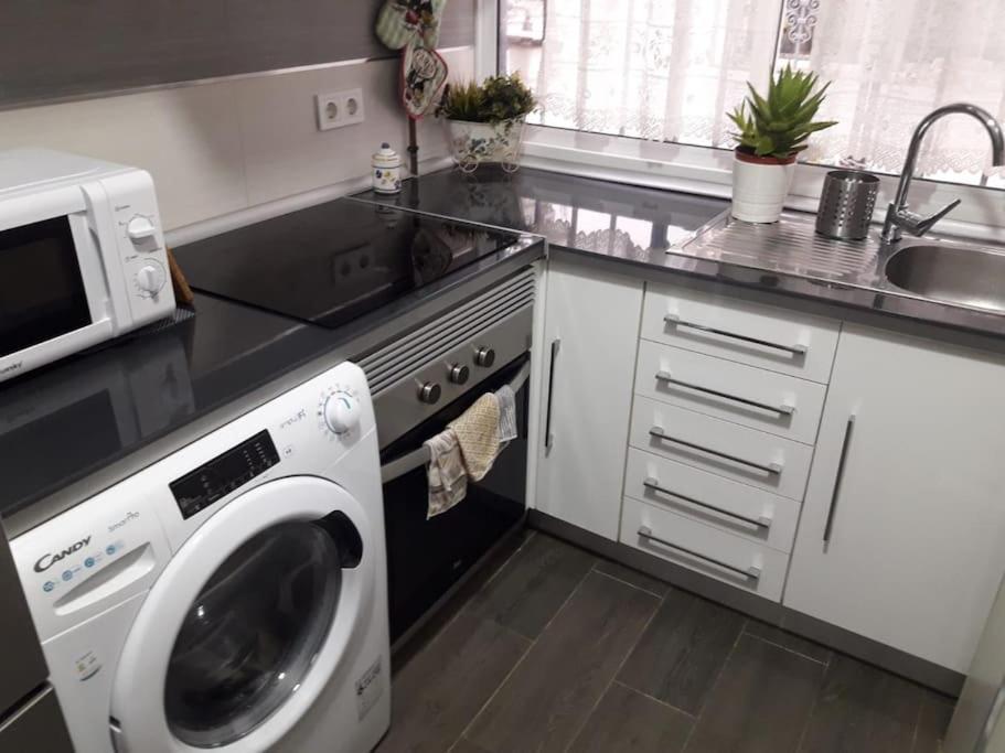Piso Reformado 3 Habitaciones Sevilla Dış mekan fotoğraf